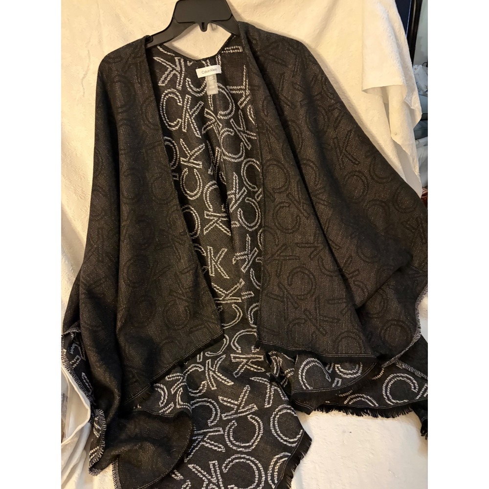 Calvin Klein Monogram Logo Wrap Modern Minimalist Streetwear Chic Metallic OS